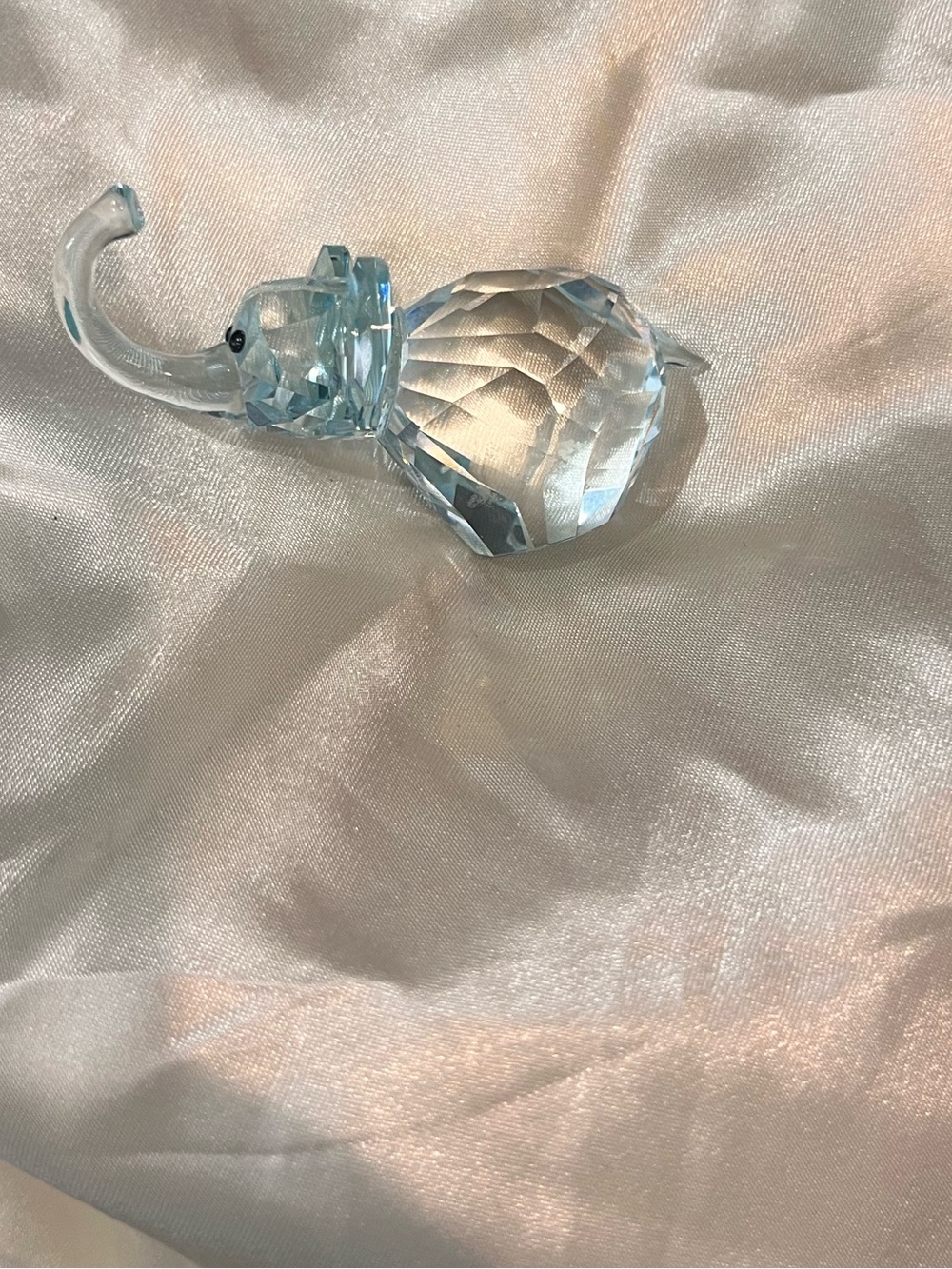 💎 RETIRED Swarovski Lovlots Elephant "Paul" Figurine - Light Blue ✨